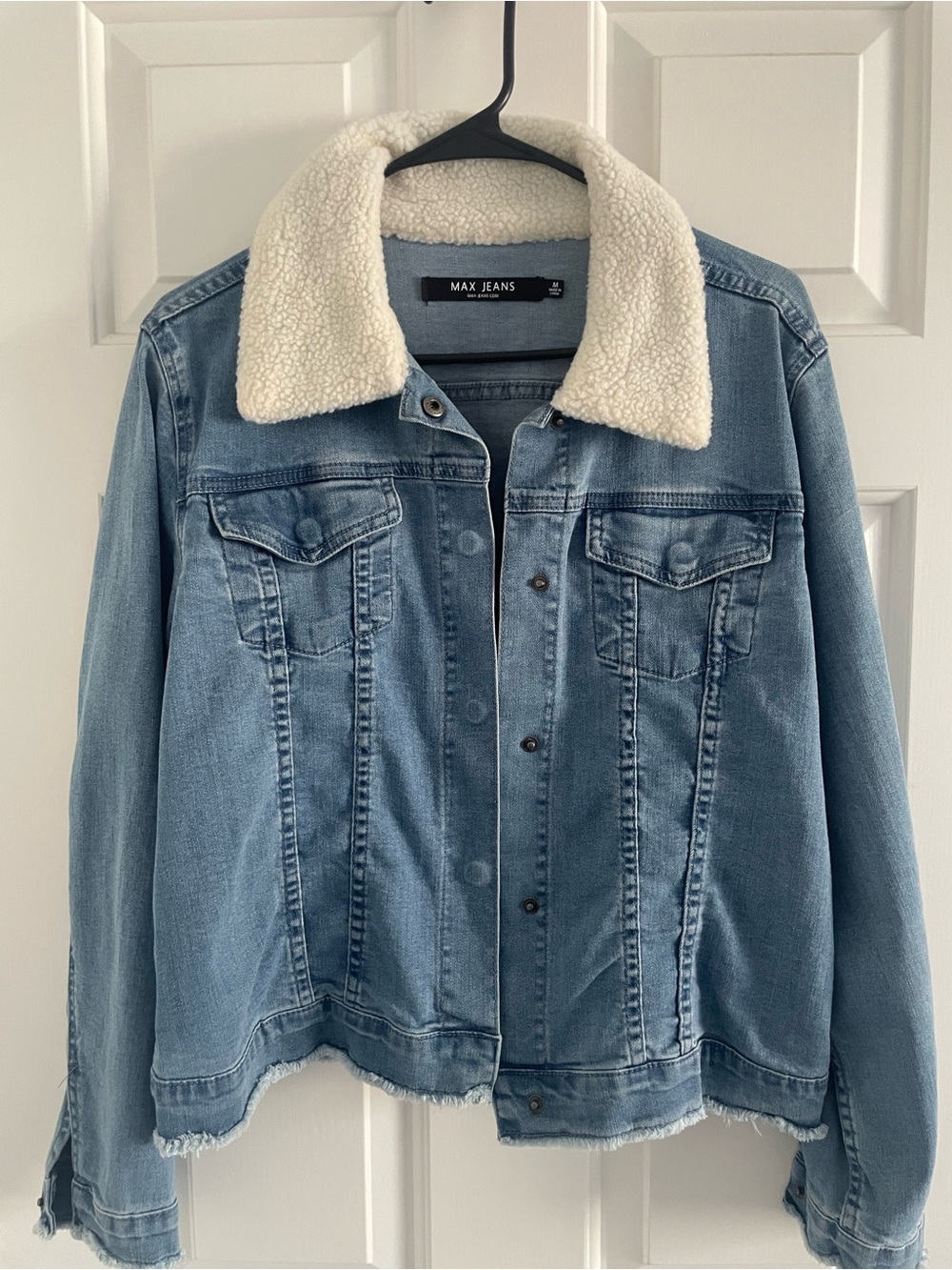 Max Jeans Light Blue Denim Jacket with Cream Sherpa Collar